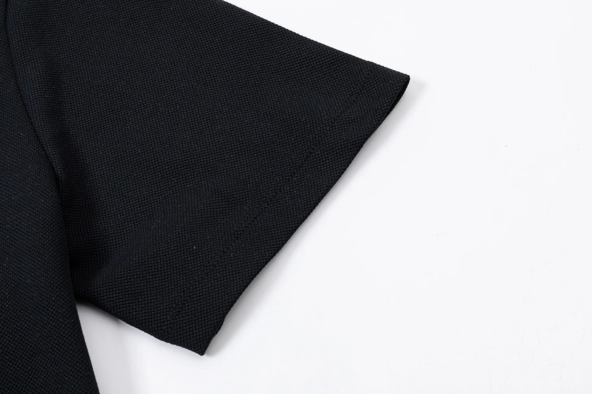 BURBERRYZ POLO Polo ， 。Size ， Size。 Polo ， ， 。 ， 、 （EKD） Burberry 。 – – – Burberry – ：Black White Size：MLXLXXL